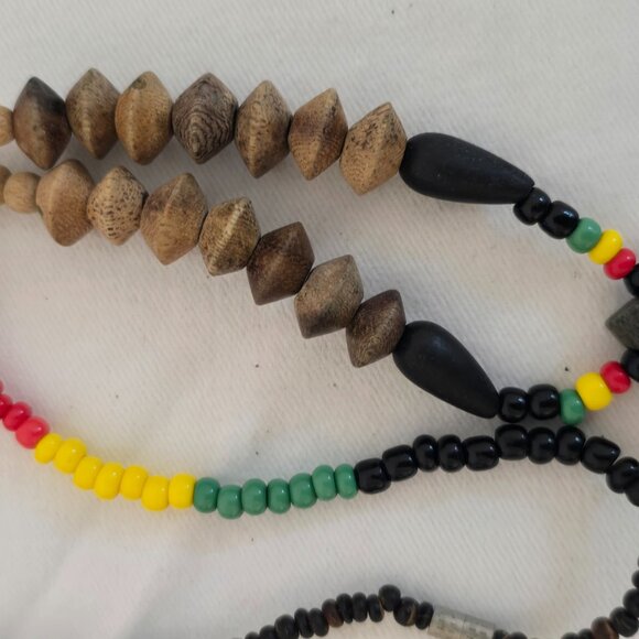 Rasta-style / African beaded necklace color scheme of red, yellow, and green - Picture 4 of 5